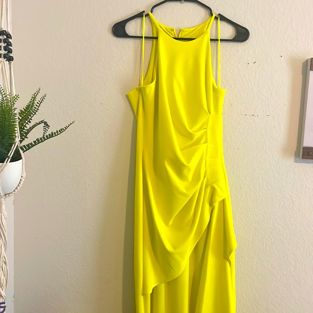 Beautiful dress!